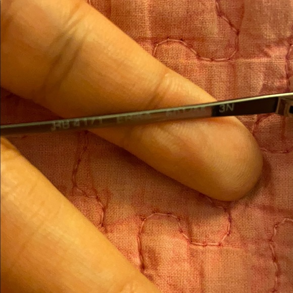 Blue reflective ray ban w/case - Picture 3 of 5